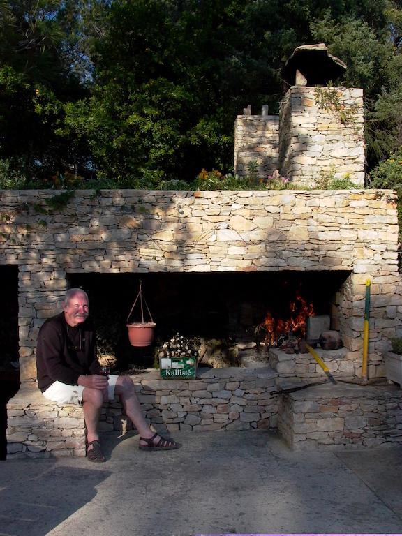 B&B Le Garric Nimes Exterior photo